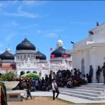 Bendera Bulan Bintang Picu Bentrokan Massa dan Aparat di Peringatan Hari Damai Aceh